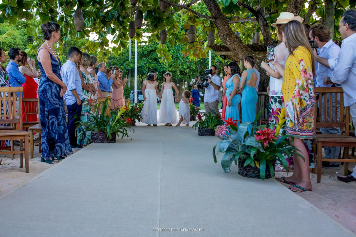 DAMINHAS NO CASAMENTO EM TRANCOSO BAHIA