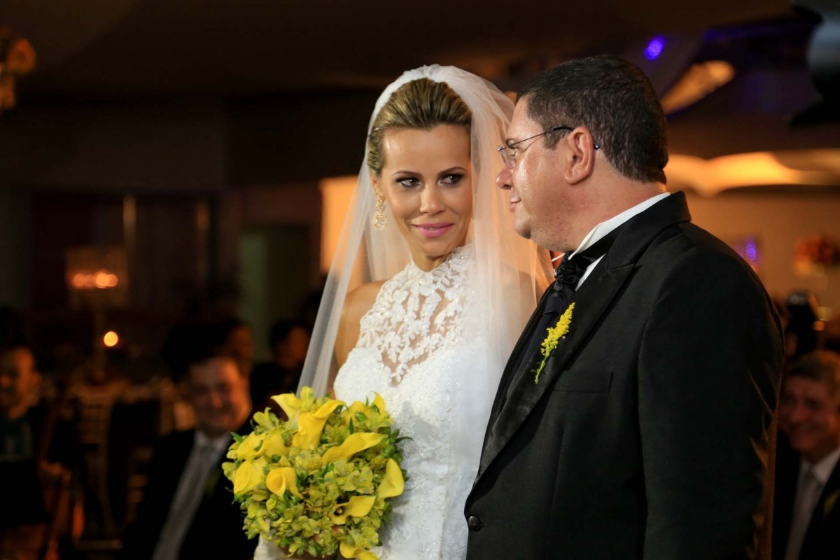 casamento,wedding,noiva linda,noiva rica,vestido de noiva,noiva no salao,noiva elegante,noiva fina,coroa de noiva,cilios de noiva,wedding brasil,casar, fotografo casamento arraial dajuda, bahia, fotografo casamento porto seguro, bahia, fotografo de casame