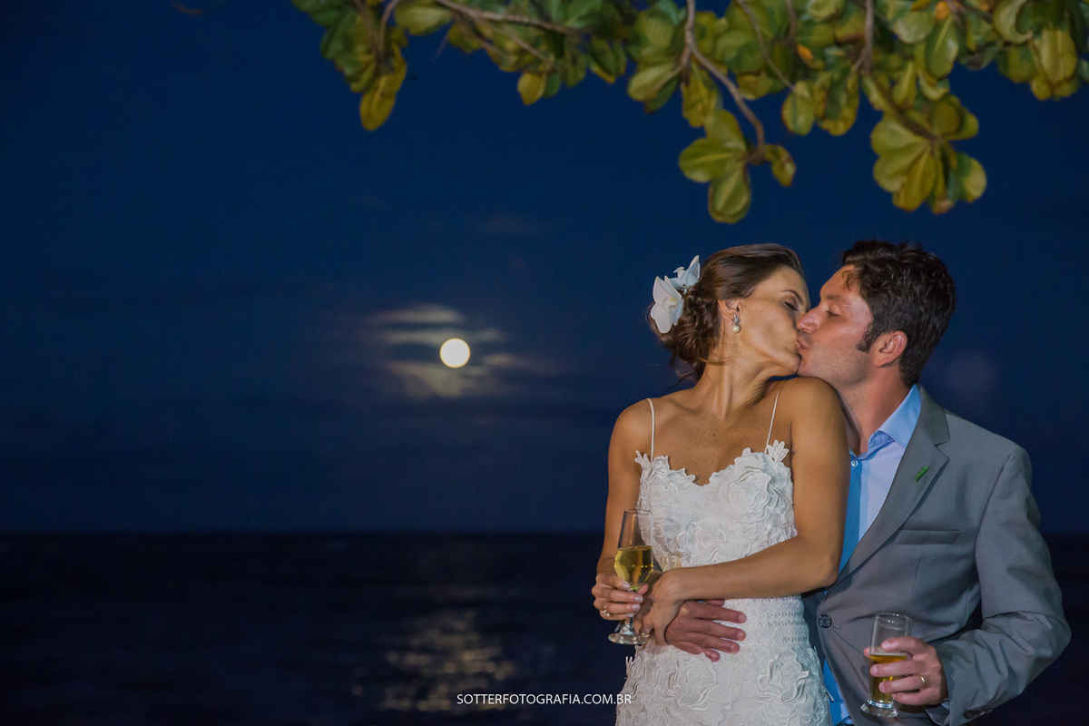 LUA CHEIA NO DIA DO CASAMENTO EM ARRAIAL DAJUDA, SOTTER FOTOGRAFIA LUA NO MAR 