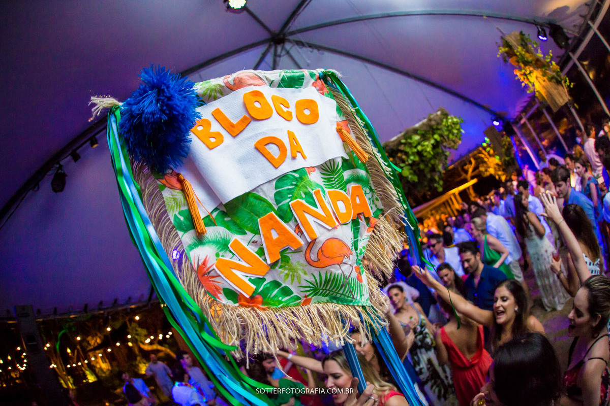 BLOCO DA NANDA NOIVA ANIMADA