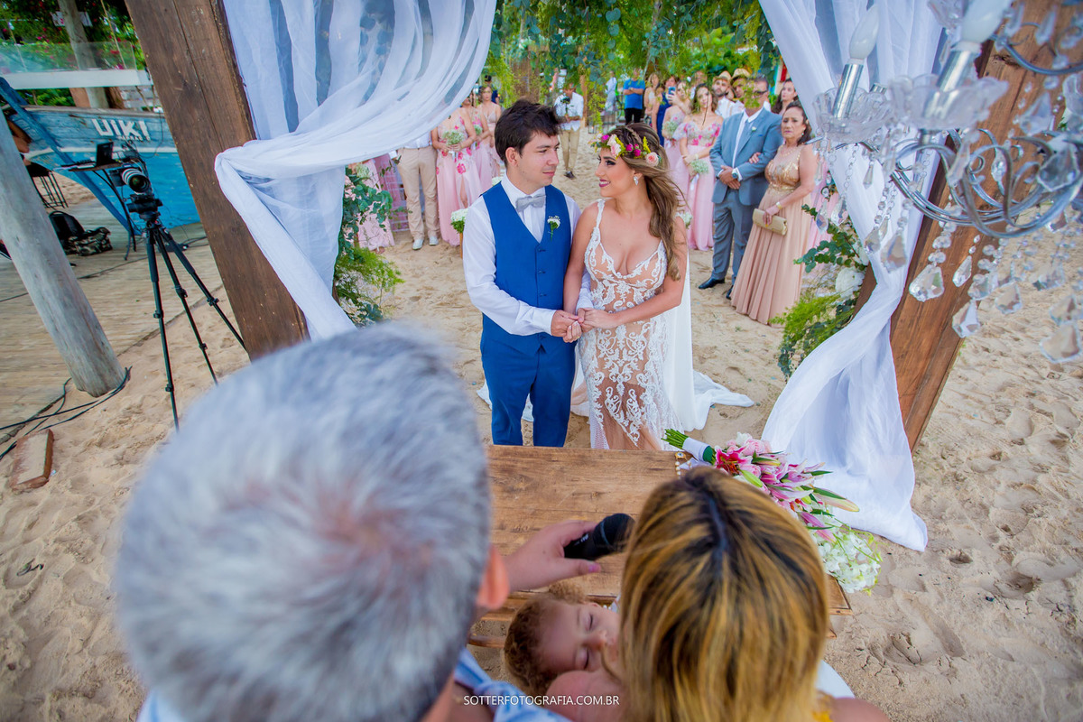 casamento em arraial dajuda  noivos sotter fotografia