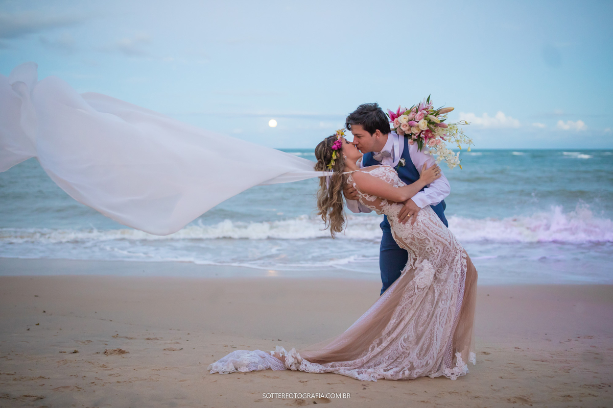 arraial dajuda casamento da praia noivos mar sotter fotografia