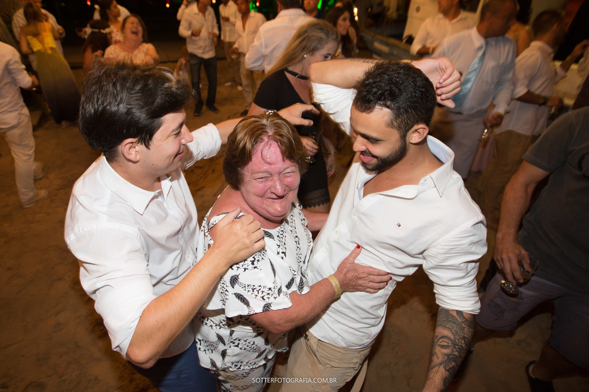 festa de casamento em arraial dajuda casar na praia sotter fotografia