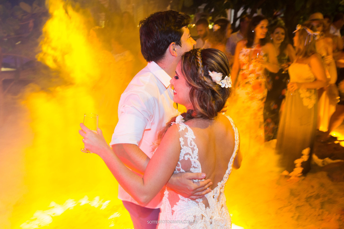 casando em arraial dajuda festa na areia da praia sotter fotografia
