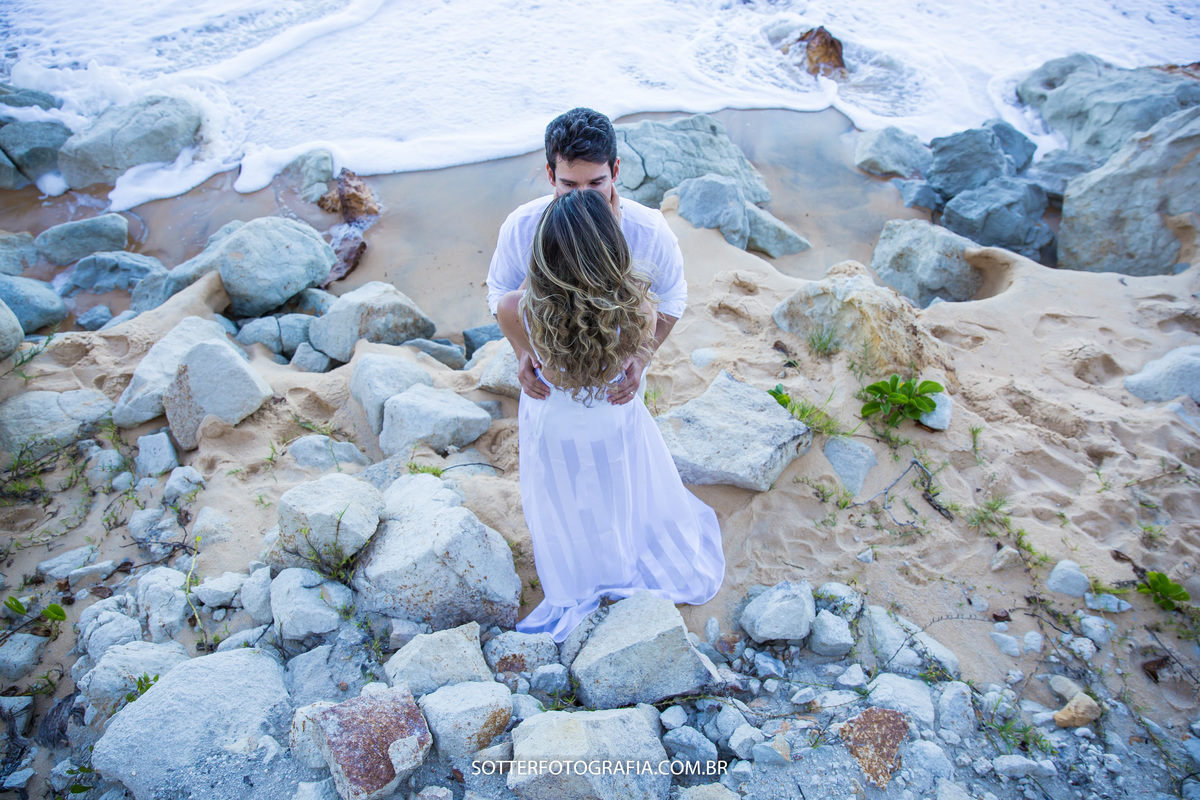 ensaio de save the date nas falesias em trancoso na bahia com sotter fotografia fotografo de casamento