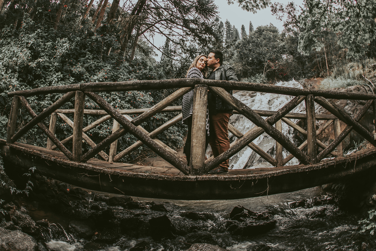 ensaio fotografico realizado no espirito santo para os noivos que irao casar na bahia. 