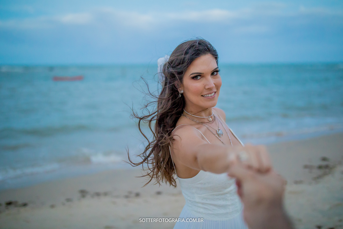 praia mar e uma noiva sotter fotografia