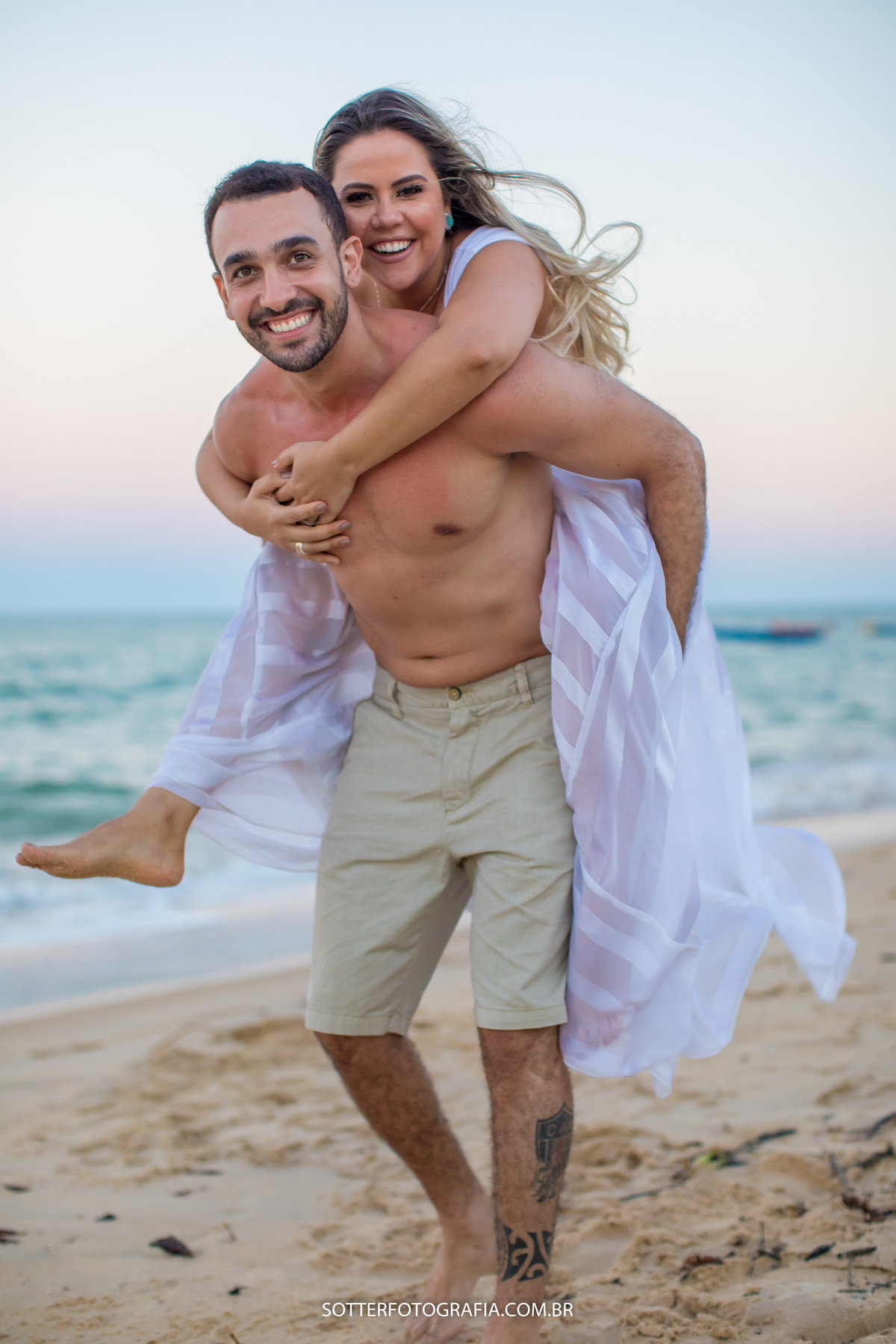  save the date na praia foto de  sotter fotografia fotografos de casamento em arraial dajuda e trancoso 