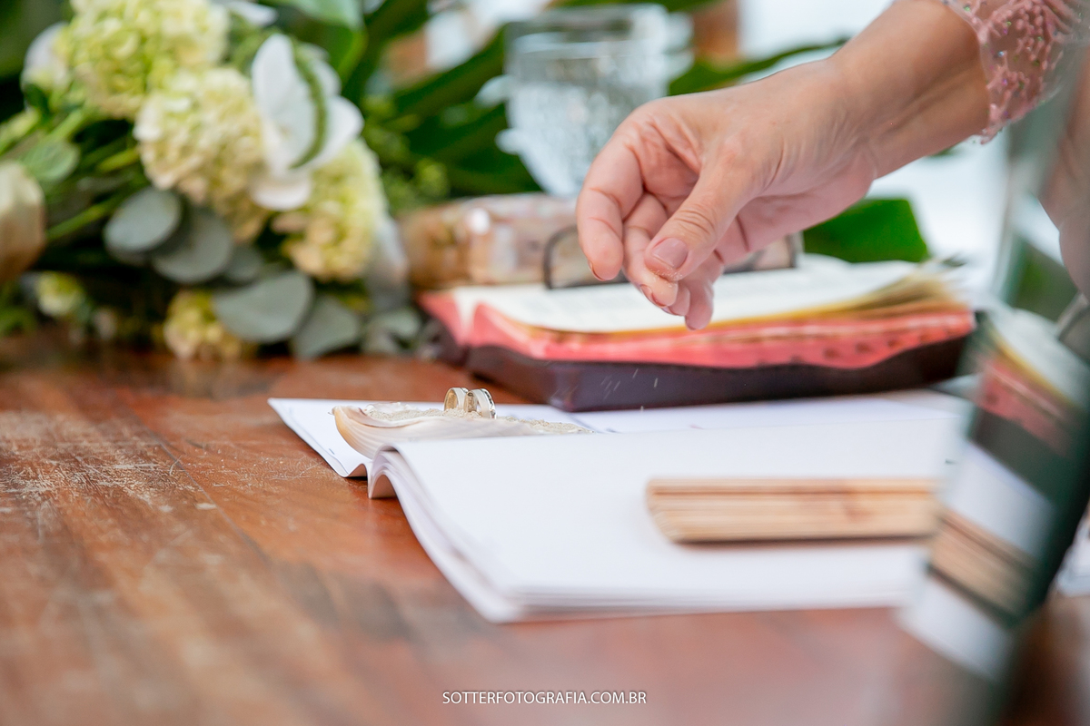 CASAMENTO EM ARRAIAL DAJUDA BAHIA SOTTER FOTOGRAFIA NA PRAIA NOIVA UIKI PARRACHO TRANCOSO BAHIA 