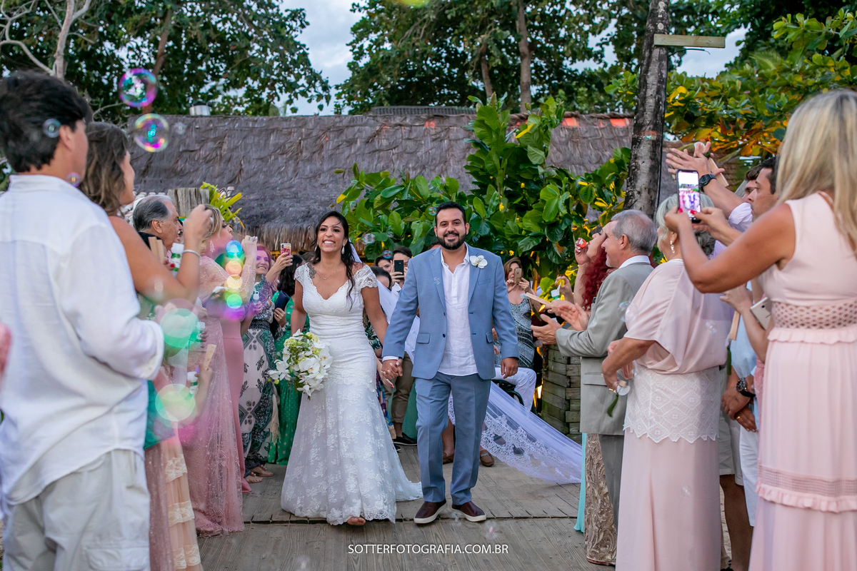 CASAMENTO EM ARRAIAL DAJUDA BAHIA SOTTER FOTOGRAFIA NA PRAIA NOIVA UIKI PARRACHO TRANCOSO BAHIA 
