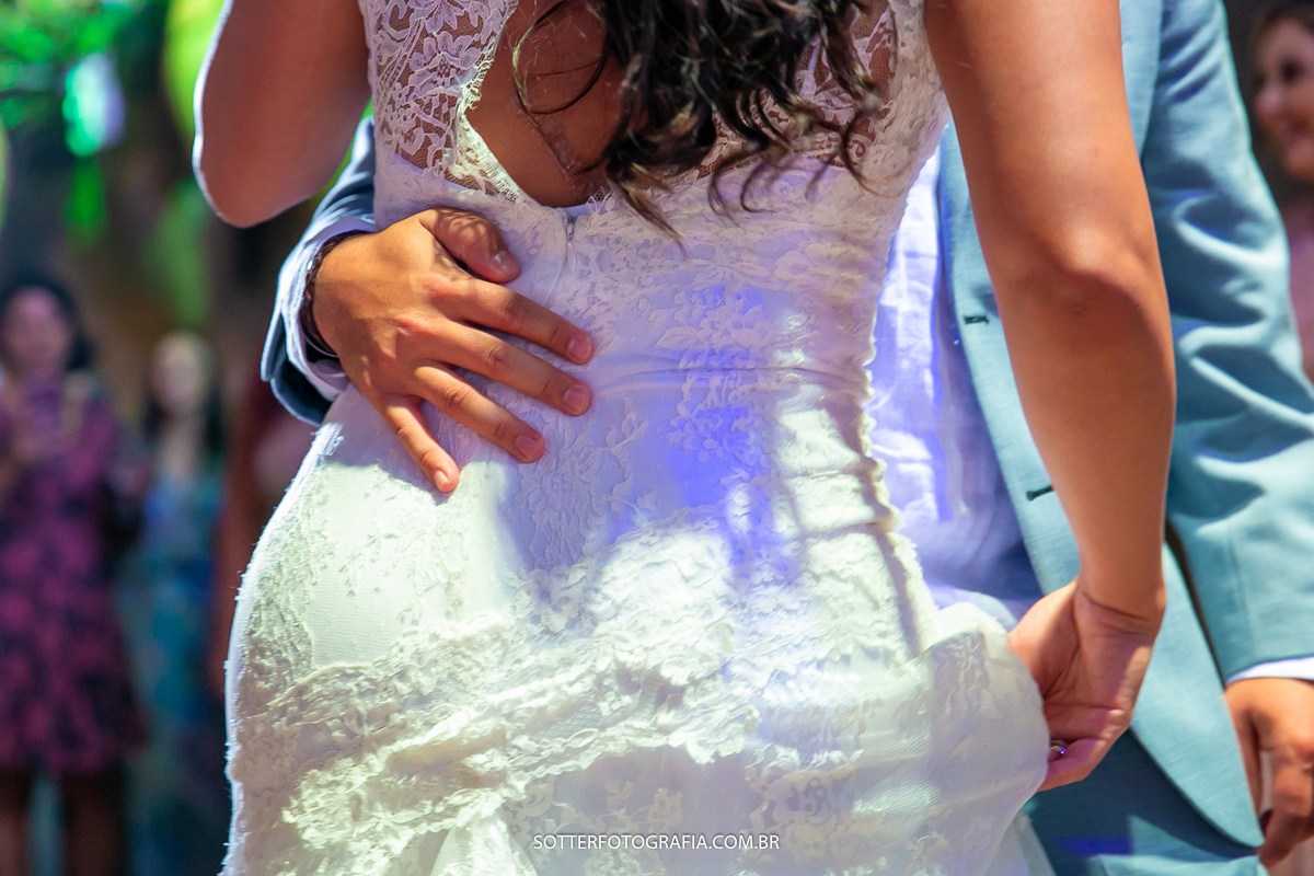 CASAMENTO EM ARRAIAL DAJUDA BAHIA SOTTER FOTOGRAFIA NA PRAIA NOIVA UIKI PARRACHO TRANCOSO BAHIA 