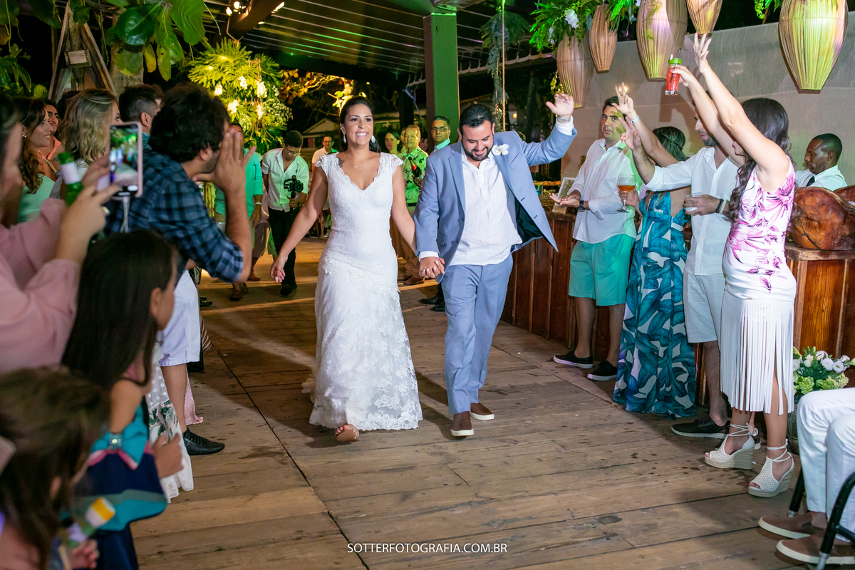 CASAMENTO EM ARRAIAL DAJUDA BAHIA SOTTER FOTOGRAFIA NA PRAIA NOIVA UIKI PARRACHO TRANCOSO BAHIA 