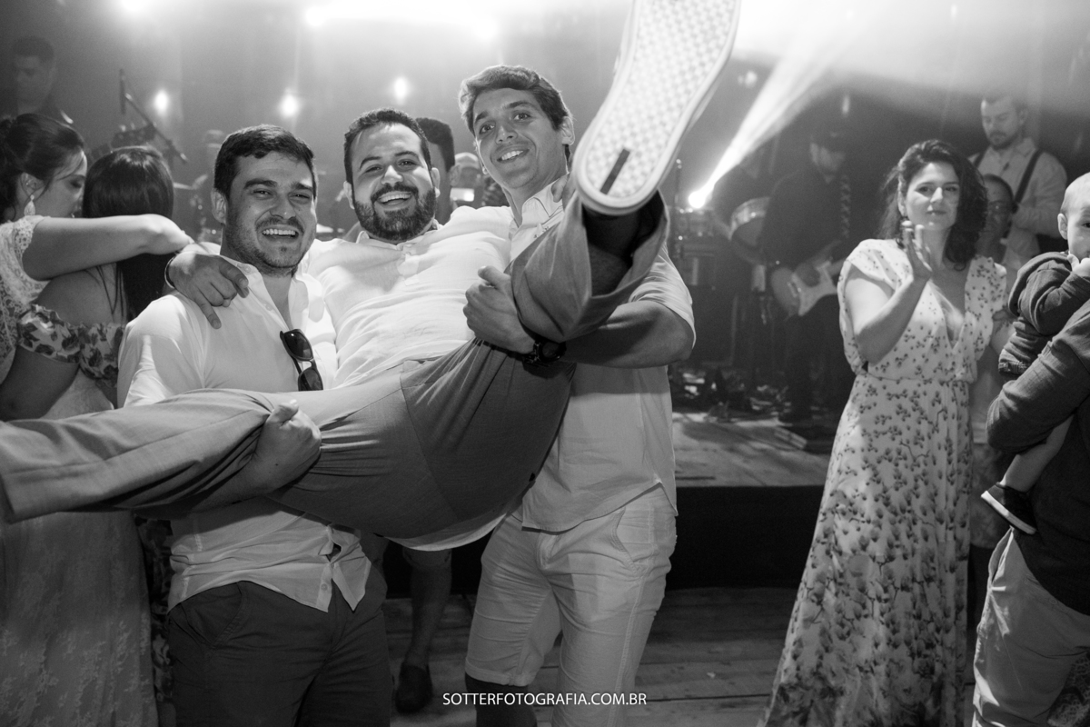 CASAMENTO EM ARRAIAL DAJUDA BAHIA SOTTER FOTOGRAFIA NA PRAIA NOIVA UIKI PARRACHO TRANCOSO BAHIA 