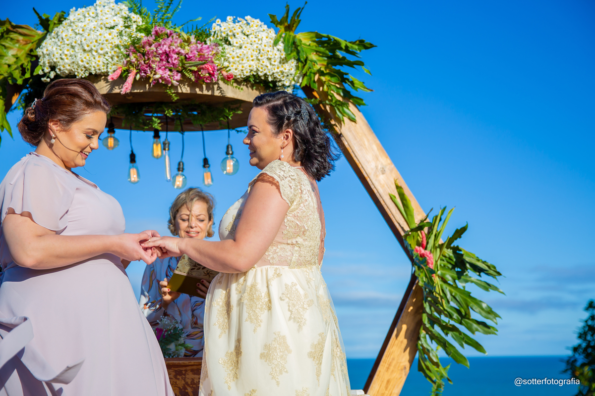 casamento lesbico meninas casando elopemente wedding sotter fotografia fotografos de casamento trancoso arraial dajuda 