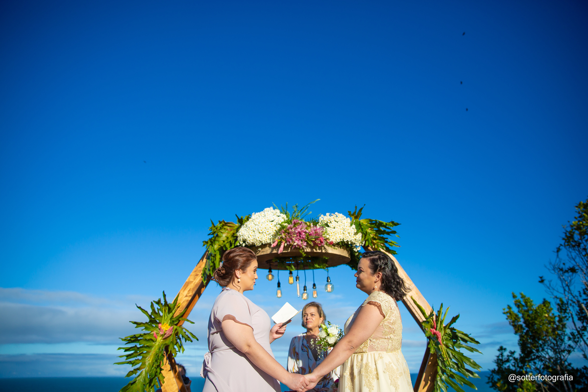 casamento lesbico meninas casando elopemente wedding sotter fotografia fotografos de casamento trancoso arraial dajuda 