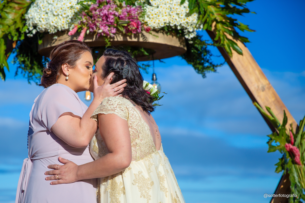 casamento lesbico meninas casando elopemente wedding sotter fotografia fotografos de casamento trancoso arraial dajuda 