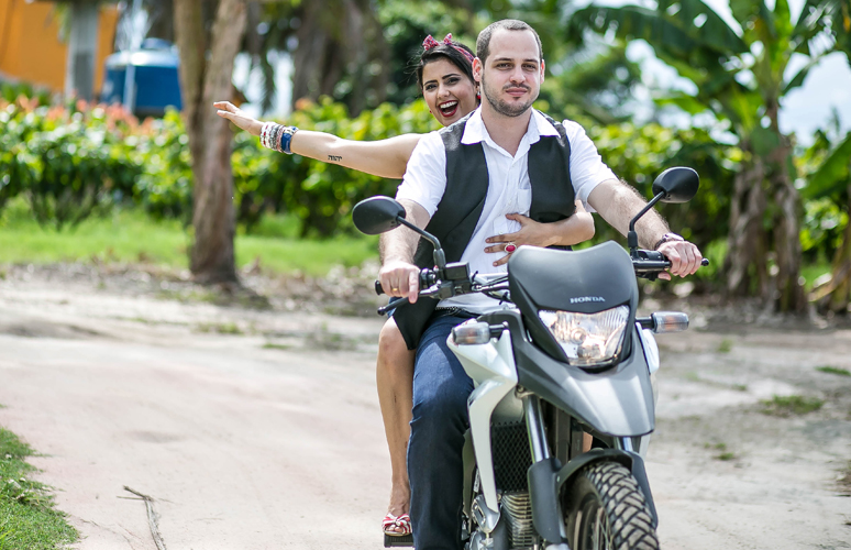 save the date , anos 60 , anos 80, anos 90, diversão , fazenda, campo, love , amor, wedding, pre weding, Eunapolis , bahia, fotografo de casamento eunapolis, fotografo de casamento trancoso, fotografo de casamento arraial dajuda, fotografo de casam