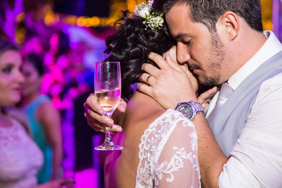 arraial d´ajuda, casar na bahia, casar em arraial d´ajuda, vestido de noiva, véu de noiva, igreja do arraial, decoração , decorações ,  , vestido de noiva, véu de noiva, , , delicadeza, noiva delicada,