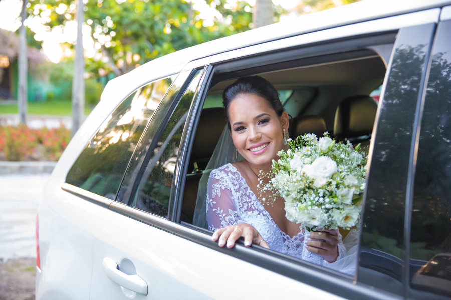 arraial d´ajuda, casar na bahia, casar em arraial d´ajuda, vestido de noiva, véu de noiva, igreja do arraial, decoração , decorações ,  , vestido de noiva, véu de noiva, , , delicadeza, noiva delicada,