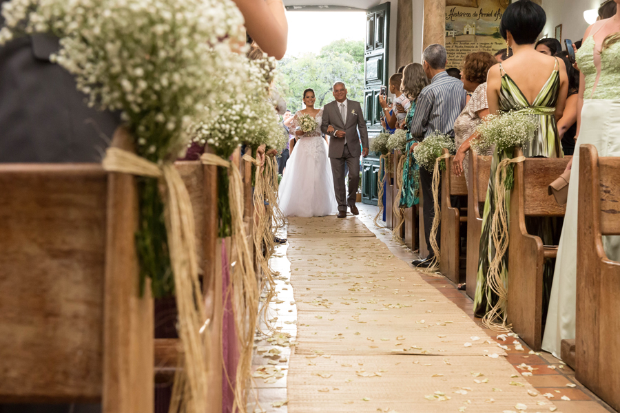 arraial d´ajuda, casar na bahia, casar em arraial d´ajuda, vestido de noiva, véu de noiva, igreja do arraial, decoração , decorações ,  , vestido de noiva, véu de noiva, , , delicadeza, noiva delicada,