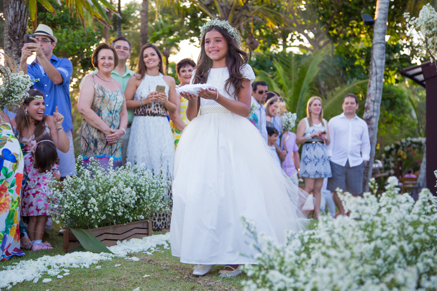 arraial d´ajuda, casar na bahia, casar em arraial d´ajuda, vestido de noiva, decoração , decorações ,  , vestido de noiva,  , delicadeza, noiva delicada, vestido branco , casando a tarde, bolo de noiva, bolo arraial