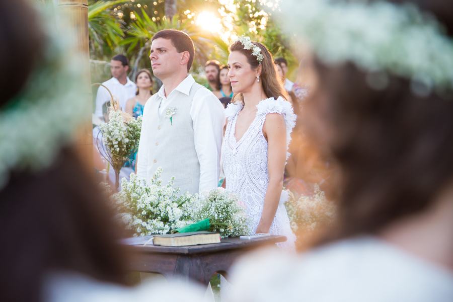 arraial d´ajuda, casar na bahia, casar em arraial d´ajuda, vestido de noiva, decoração , decorações ,  , vestido de noiva,  , delicadeza, noiva delicada, vestido branco , casando a tarde, bolo de noiva, bolo arraial