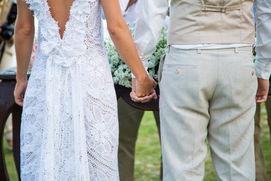 arraial d´ajuda, casar na bahia, casar em arraial d´ajuda, vestido de noiva, decoração , decorações ,  , vestido de noiva,  , delicadeza, noiva delicada, vestido branco , casando a tarde, bolo de noiva, bolo arraial