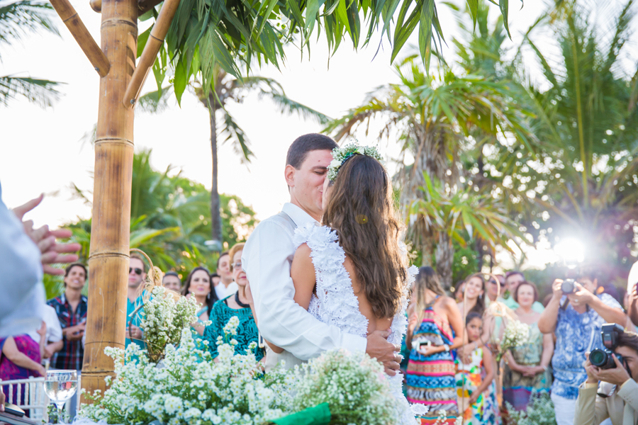 arraial d´ajuda, casar na bahia, casar em arraial d´ajuda, vestido de noiva, decoração , decorações ,  , vestido de noiva,  , delicadeza, noiva delicada, vestido branco , casando a tarde, bolo de noiva, bolo arraial