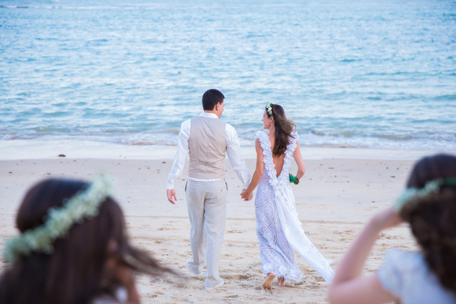 arraial d´ajuda, casar na bahia, casar em arraial d´ajuda, vestido de noiva, decoração , decorações ,  , vestido de noiva,  , delicadeza, noiva delicada, vestido branco , casando a tarde, bolo de noiva, bolo arraial