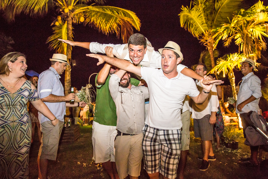 arraial d´ajuda, casar na bahia, casar em arraial d´ajuda, vestido de noiva, decoração , decorações ,  , vestido de noiva,  , delicadeza, noiva delicada, vestido branco , casando a tarde, bolo de noiva, bolo arraial