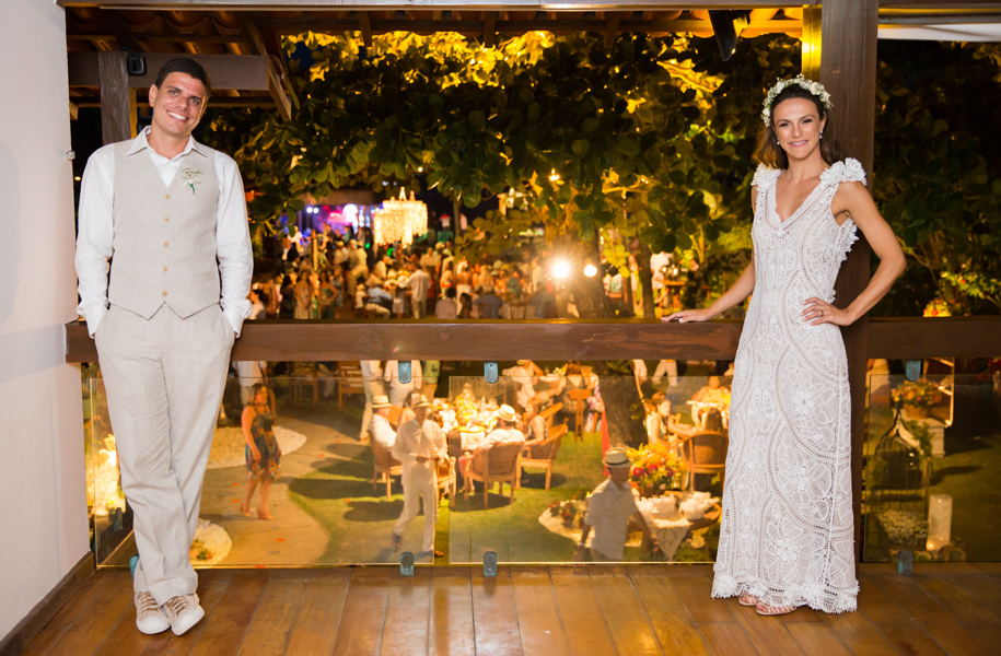 arraial d´ajuda, casar na bahia, casar em arraial d´ajuda, vestido de noiva, decoração , decorações ,  , vestido de noiva,  , delicadeza, noiva delicada, vestido branco , casando a tarde, bolo de noiva, bolo arraial