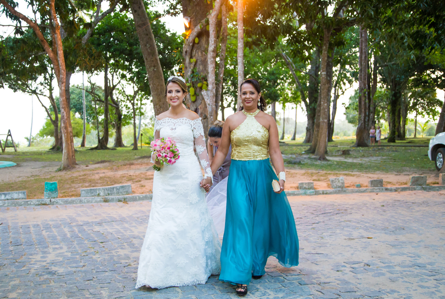 porto seguro casar na bahia, casar em Porto Seguro, vestido de noiva, noiva clássica , decoração , decorações ,  , vestido de noiva,  , delicadeza, noiva delicada, vestido branco , casando a tarde, bolo de noiva  , sotte
