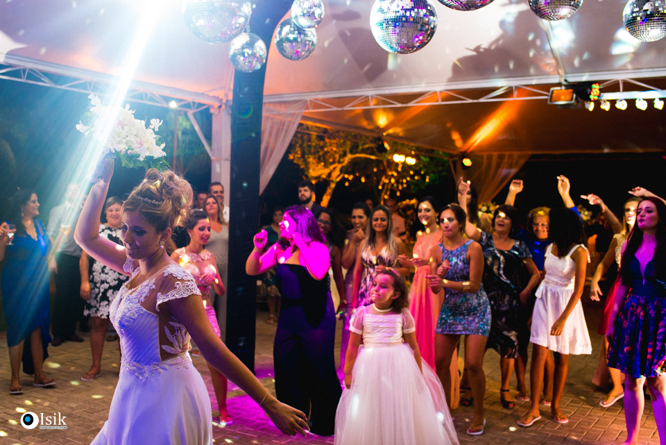 hora de jogar o buque da noiva