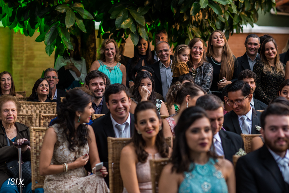 emoção dos convidados no casamento
