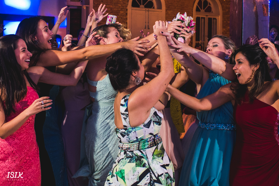 hora de jogar o buque da noiva