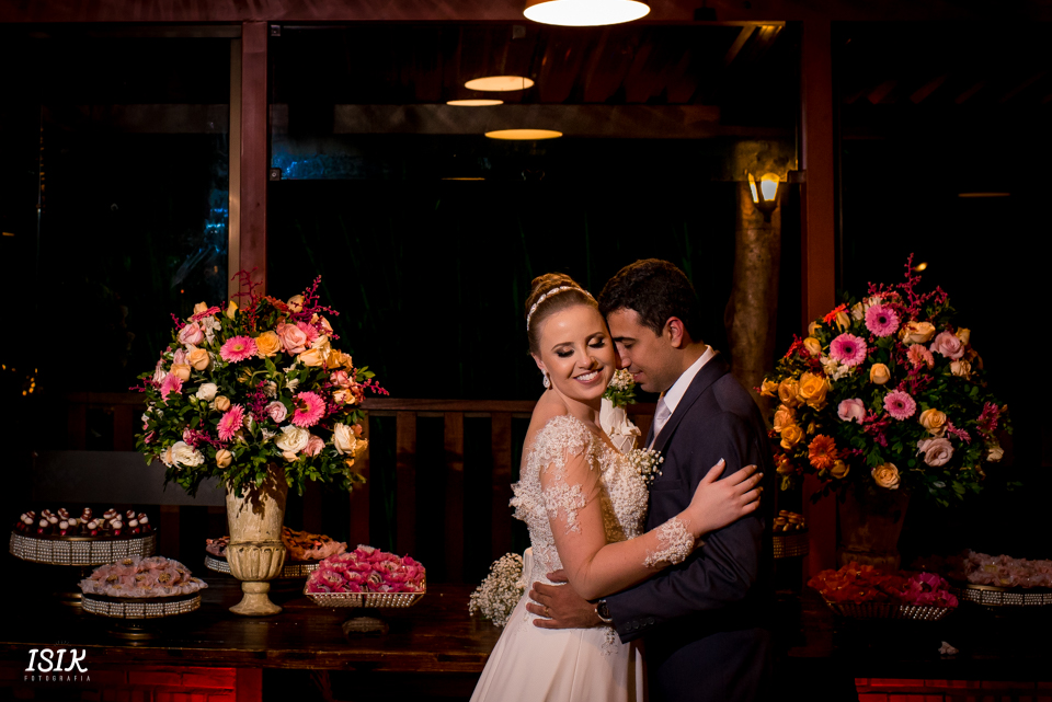 fotografia dos noivos no bolo casamento juiz de fora