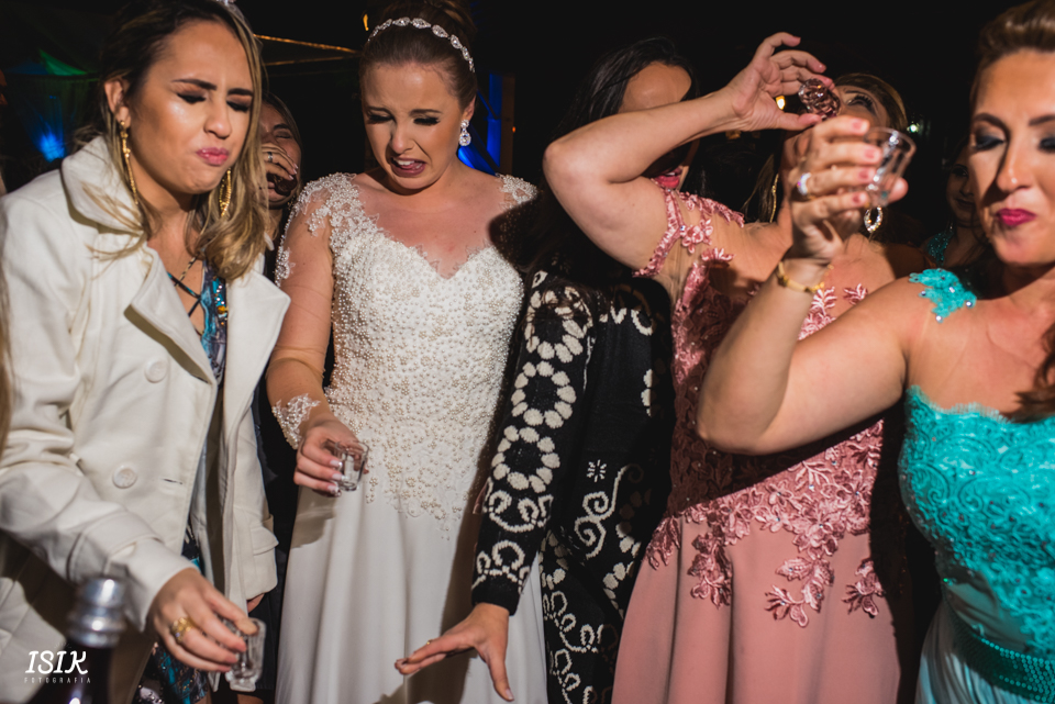 amigas das noivas na recepção