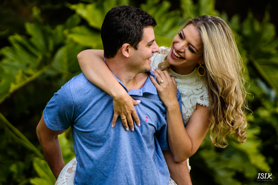 noivos felizes ensaio