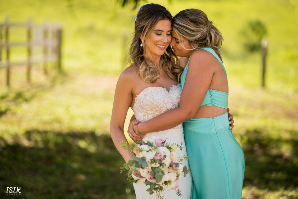 amiga da noiva fotografia de casamento 