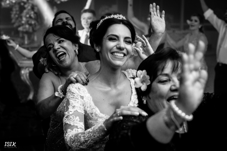 noiva feliz convidados cerimônia e festa de casamento