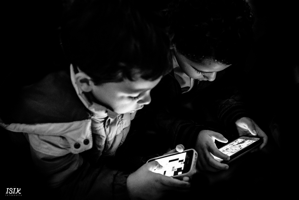 fotografia de casamento crianças na festa 