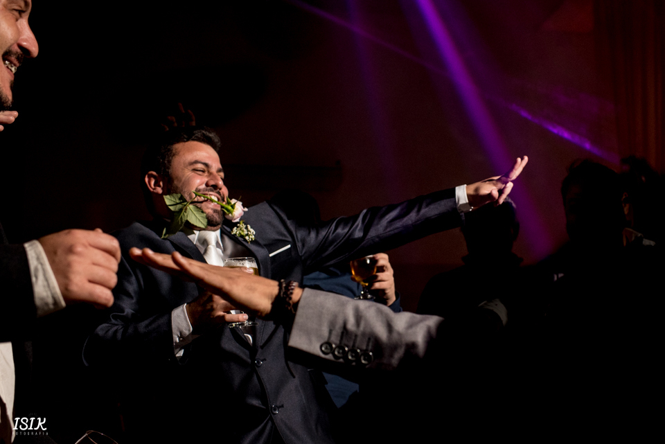 convidados dos noivos no casamento