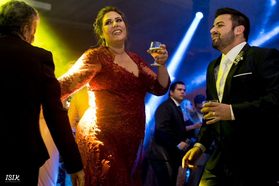 convidados dos noivos no casamento