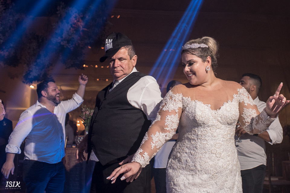 convidados dos noivos no casamento