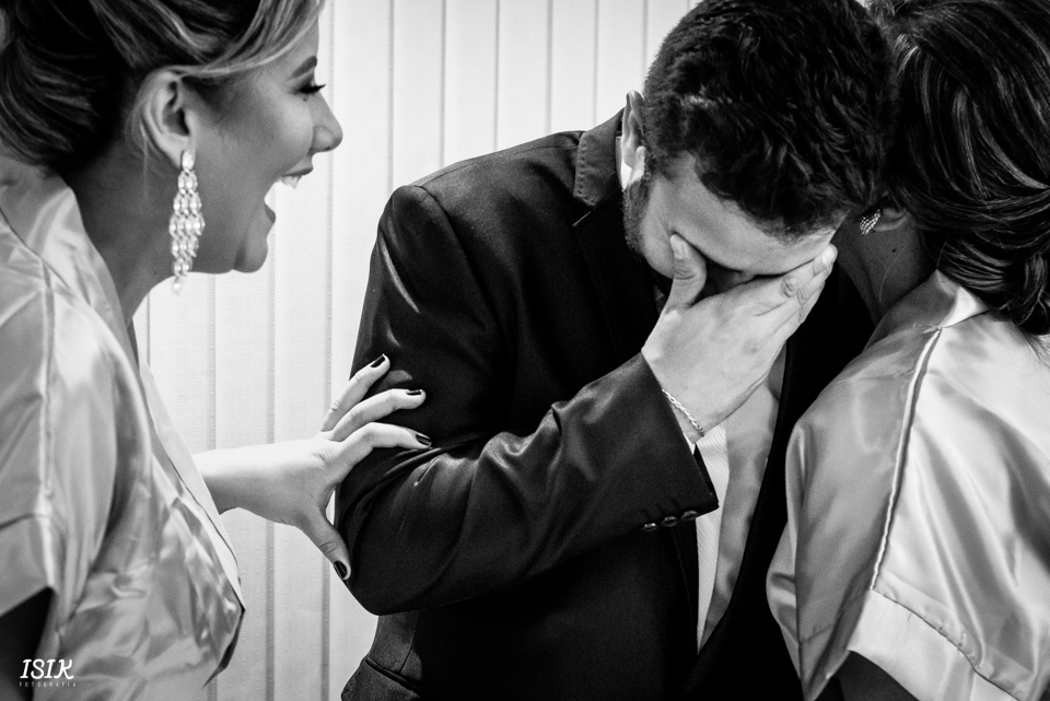 mãe e irmã do noivo fotografia de casamento