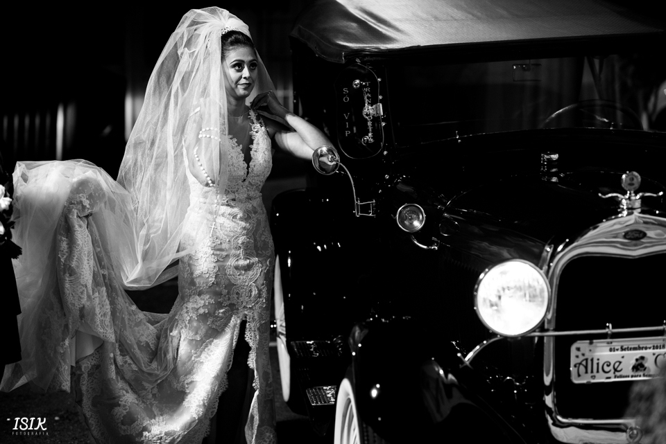 noiva no carro 
