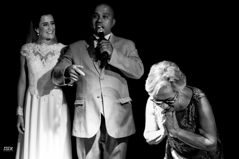 noivos na festa de casamento fotografia de casamento juiz de fora 