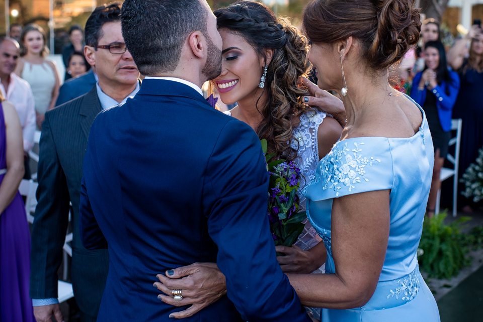 entrada da noiva fotografia de casamento noivo