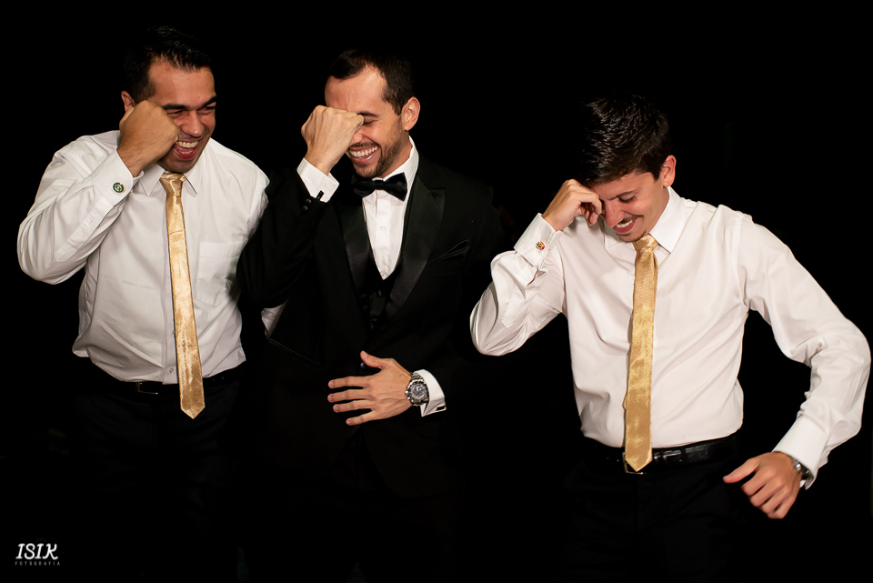 making of do noivo com os padrinhos fotografia de casamento viçosa minas gerais