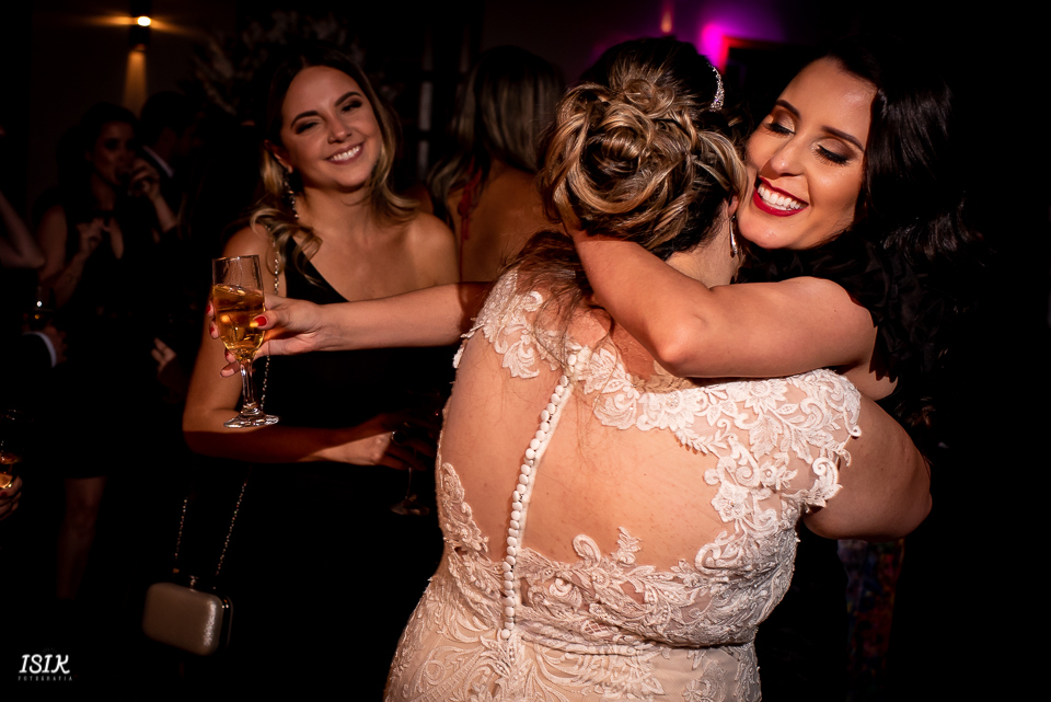 entrada dos pajens e das damas cerimônia de casamento fotografia de casamento igreja viçosa minas gerais 